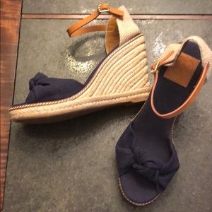 Tory Burch new 💯 Macy Espadrille Wedge in Sz 11